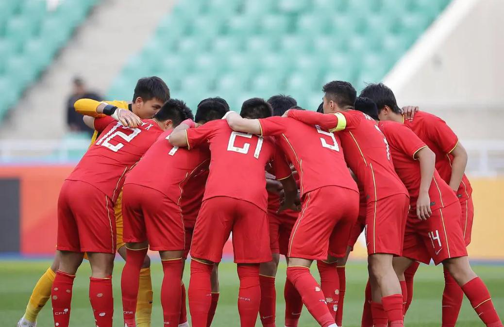 包含敢于挑战！中国足球代表队在世界舞台上崭露头角的词条