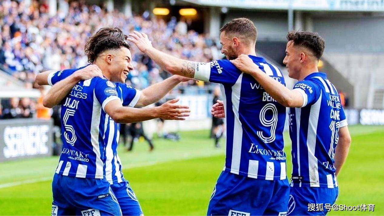 包含圣埃蒂安主场告捷，稳定中游表现的词条