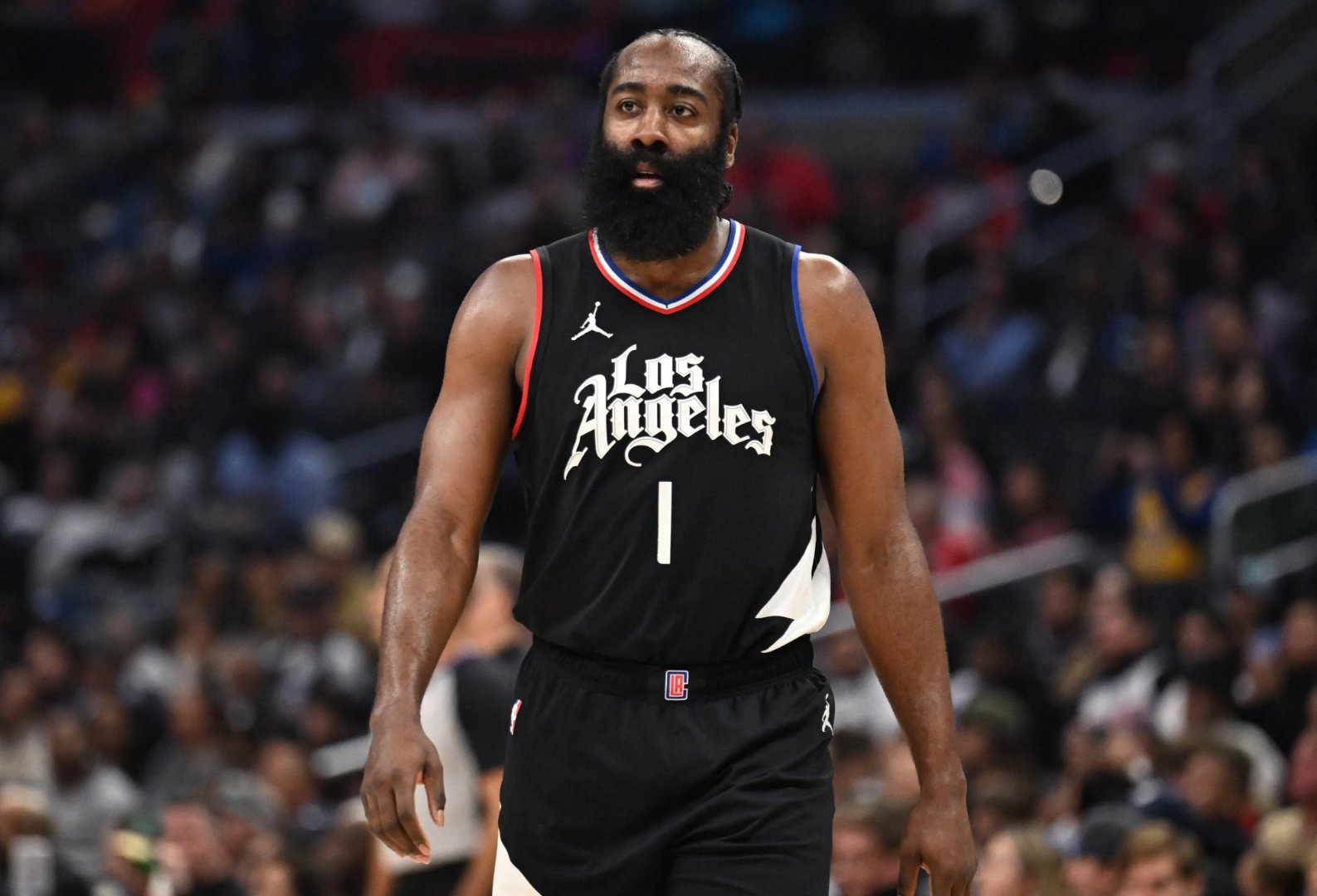 哈登转投凯尔特人，带领球队跻身东部前列？的简单介绍