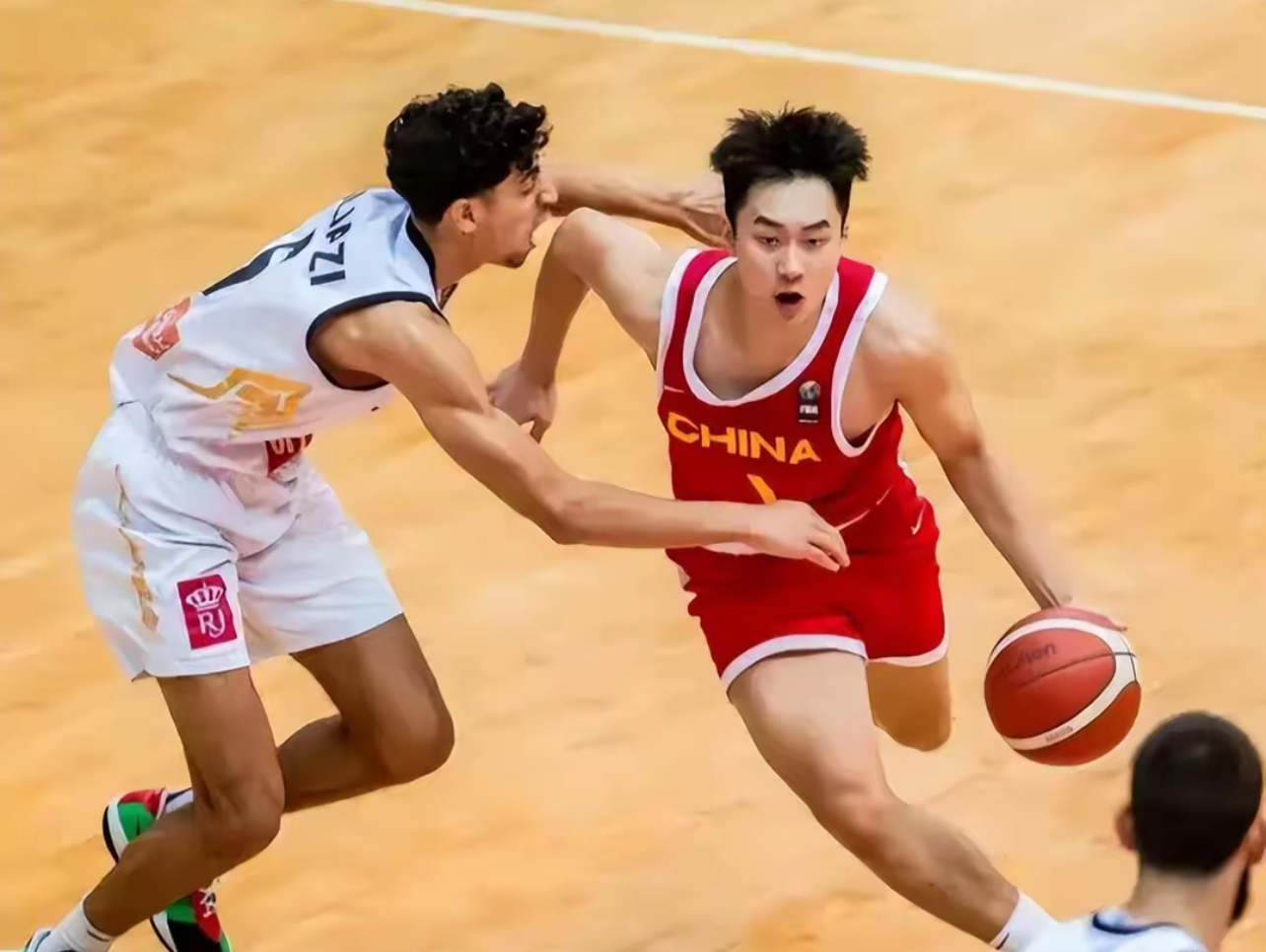 c7娱乐官方网站-包含本轮比赛备受瞩目，两队球员已经准备好迎接挑战！的词条